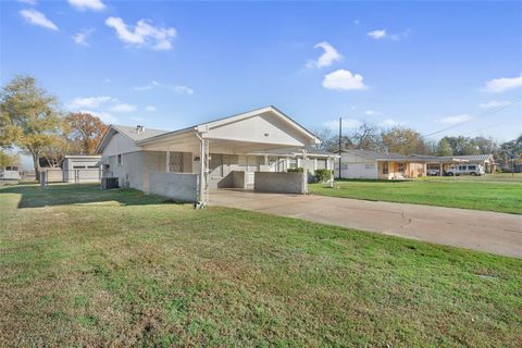 A home in Sulphur Springs