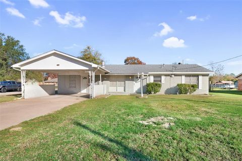 A home in Sulphur Springs