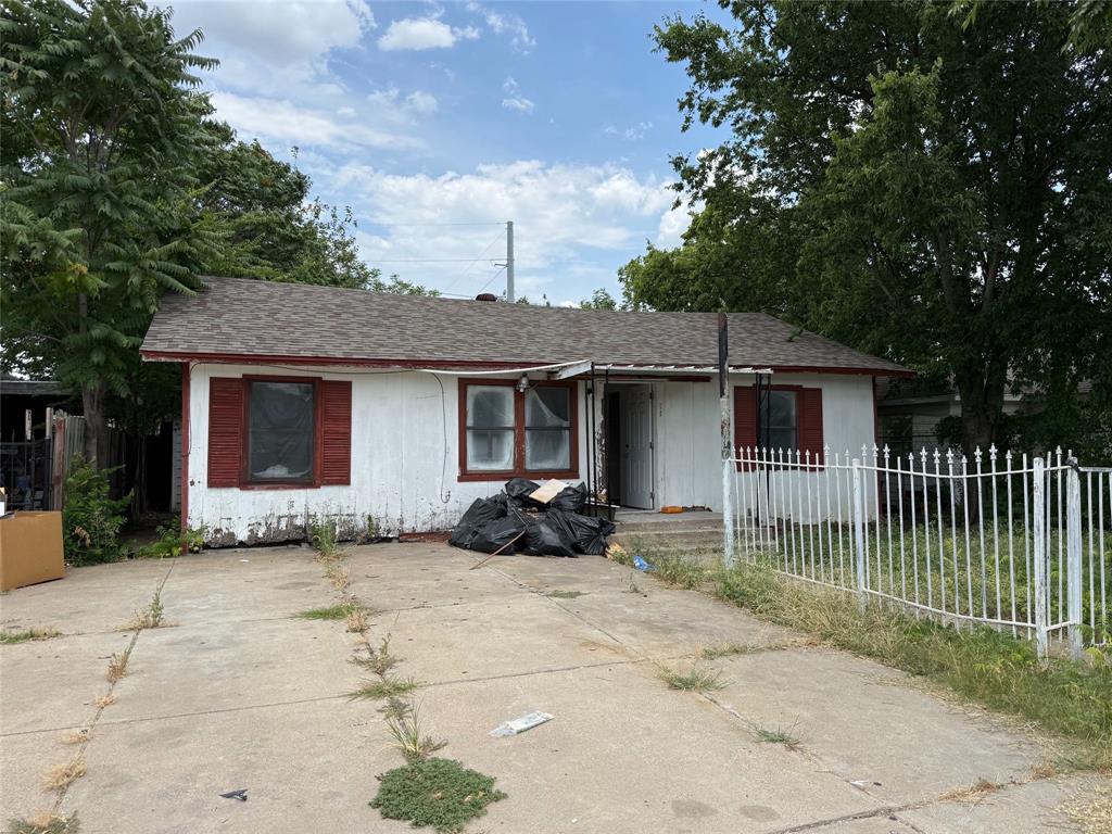 3343 Bryan Avenue