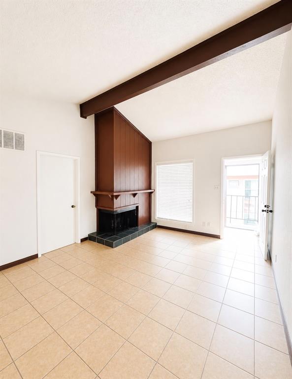 Lofts Condo - Residential