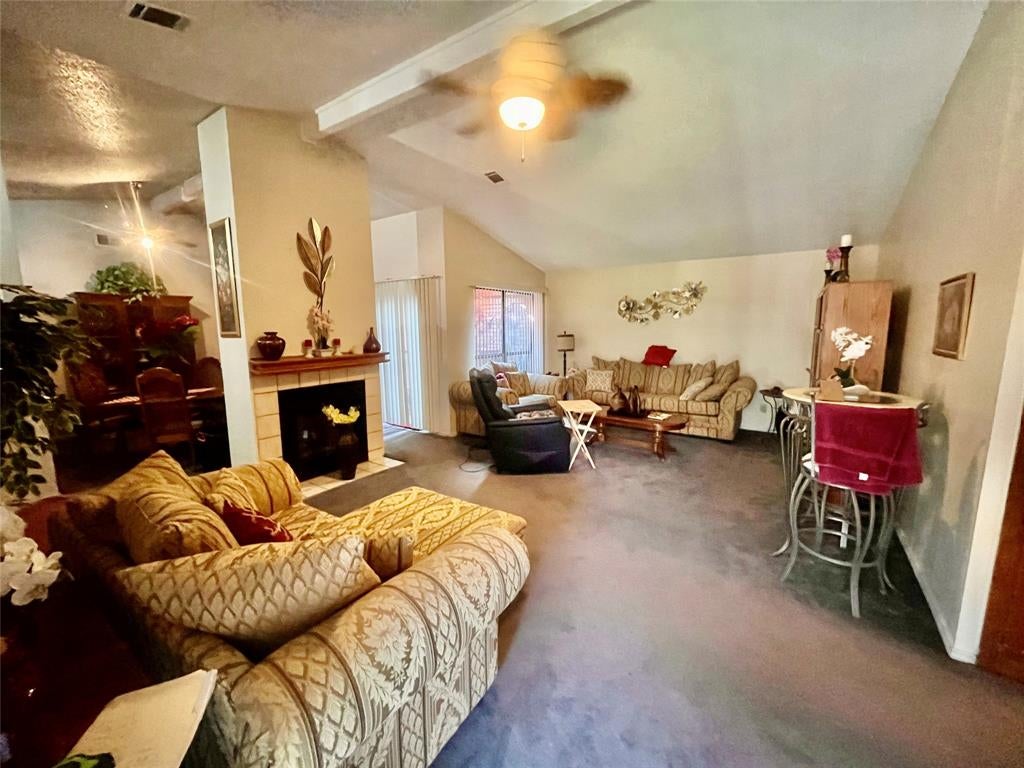 1116 Sandalwood Lane