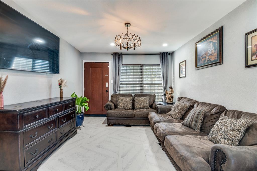 Pleasant Oaks - Residential