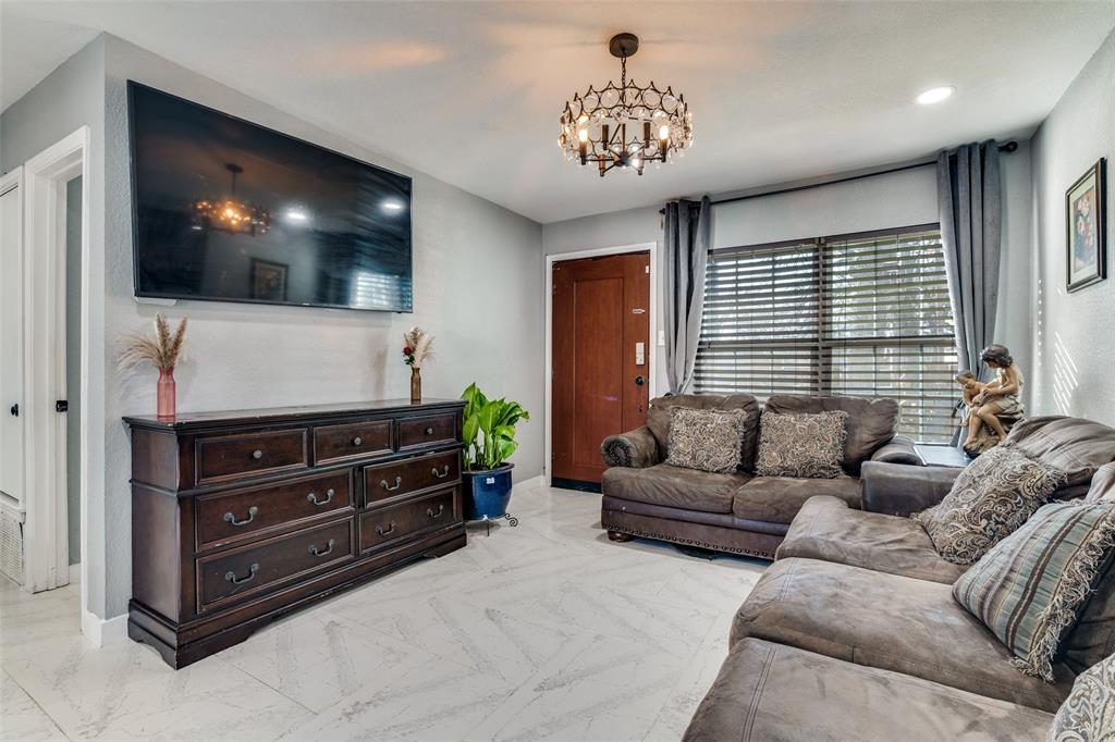 Pleasant Oaks - Residential