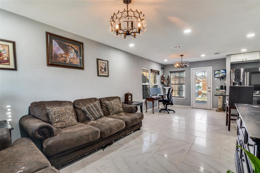 Pleasant Oaks - Residential