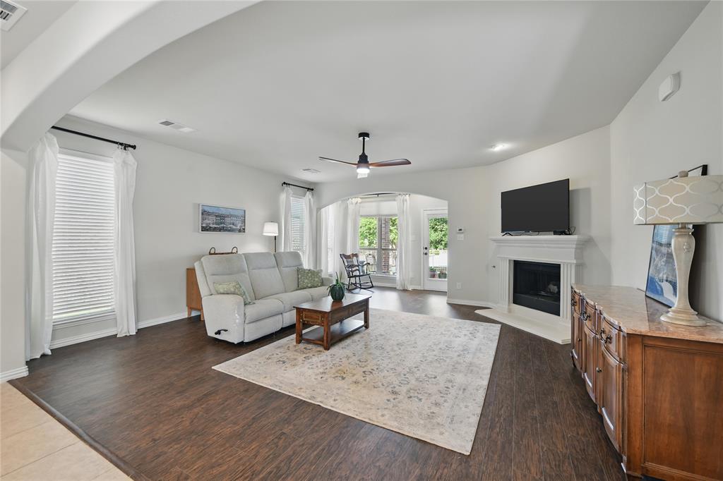 Lantana, Texas 76226, United States, 3 Bedrooms Bedrooms, ,4 BathroomsBathrooms,Residential,Pending,125295