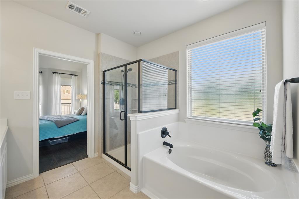 Lantana, Texas 76226, United States, 3 Bedrooms Bedrooms, ,4 BathroomsBathrooms,Residential,Pending,125295