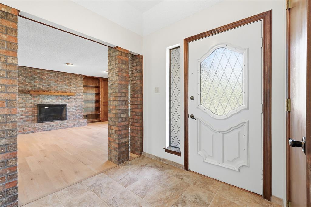 716 Sugar Tree Court