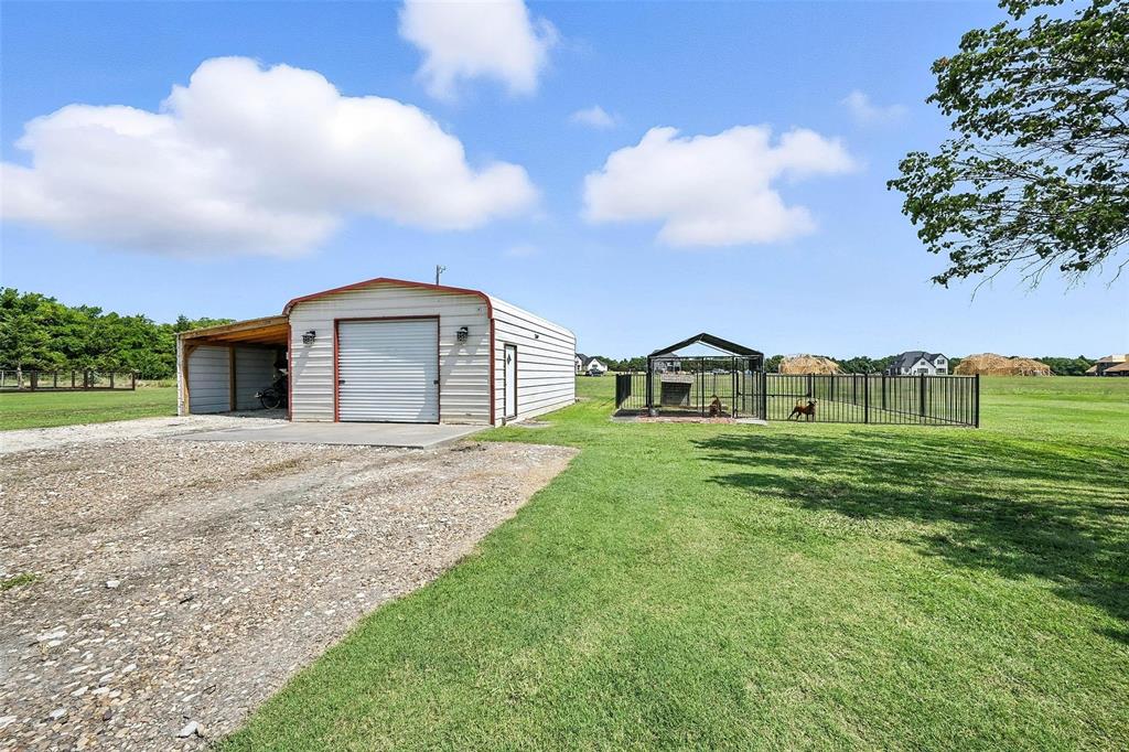 302 County Road 4443