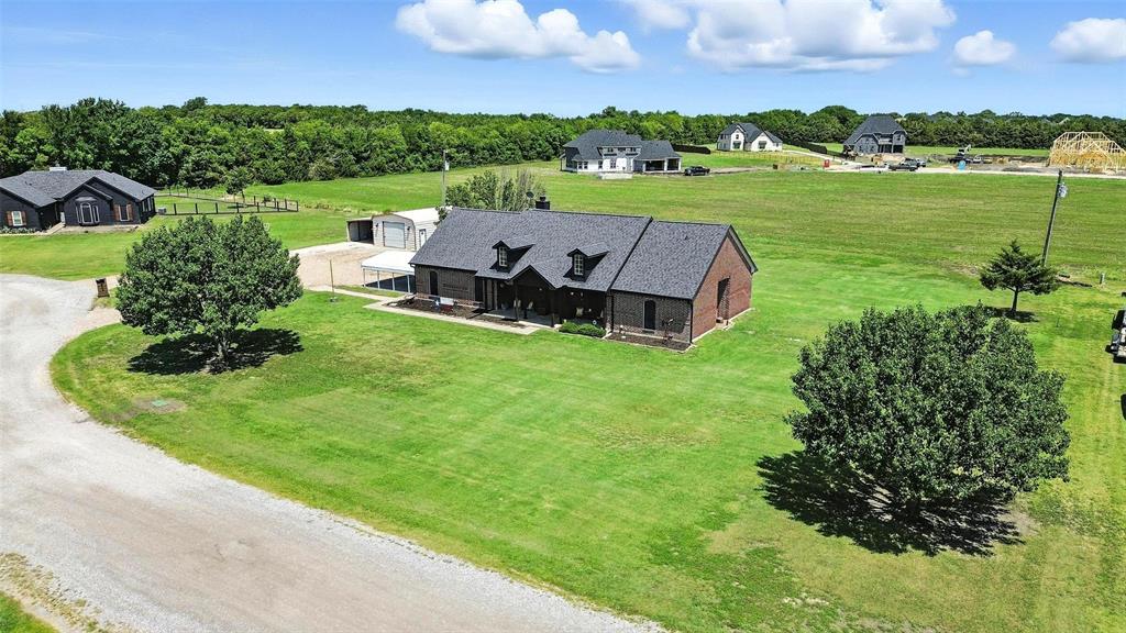 302 County Road 4443