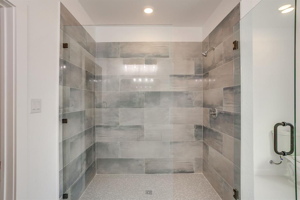 Runaway Bay - Residential