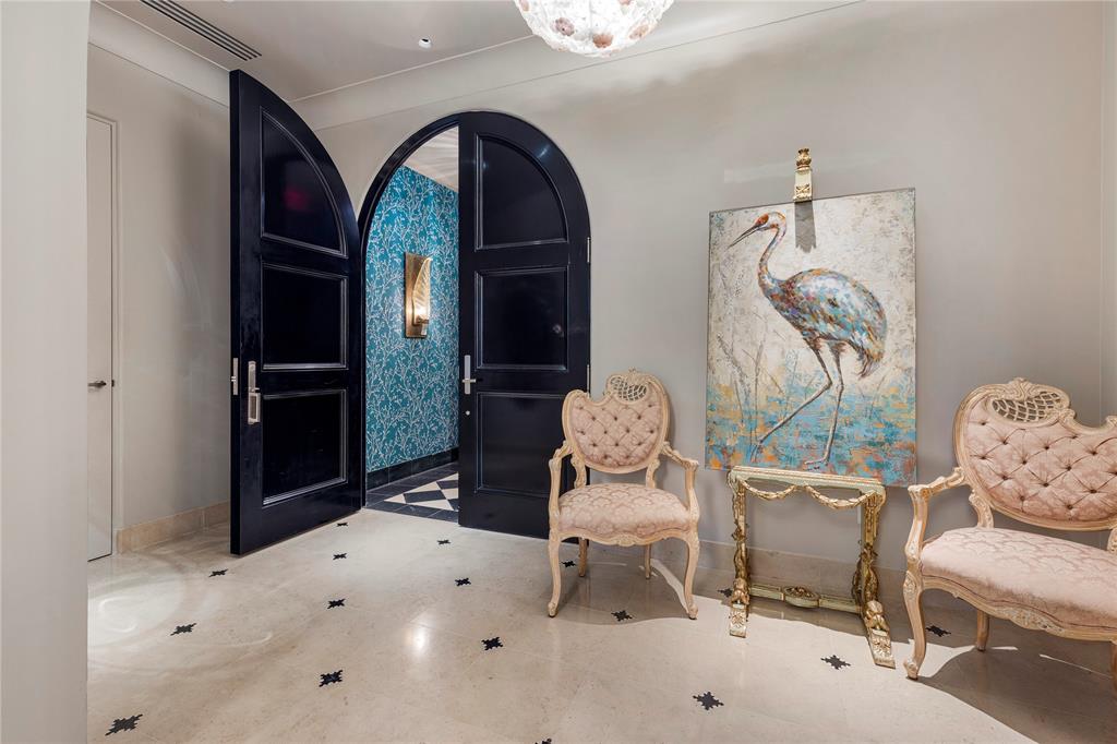 2801 Turtle Creek Boulevard 2E