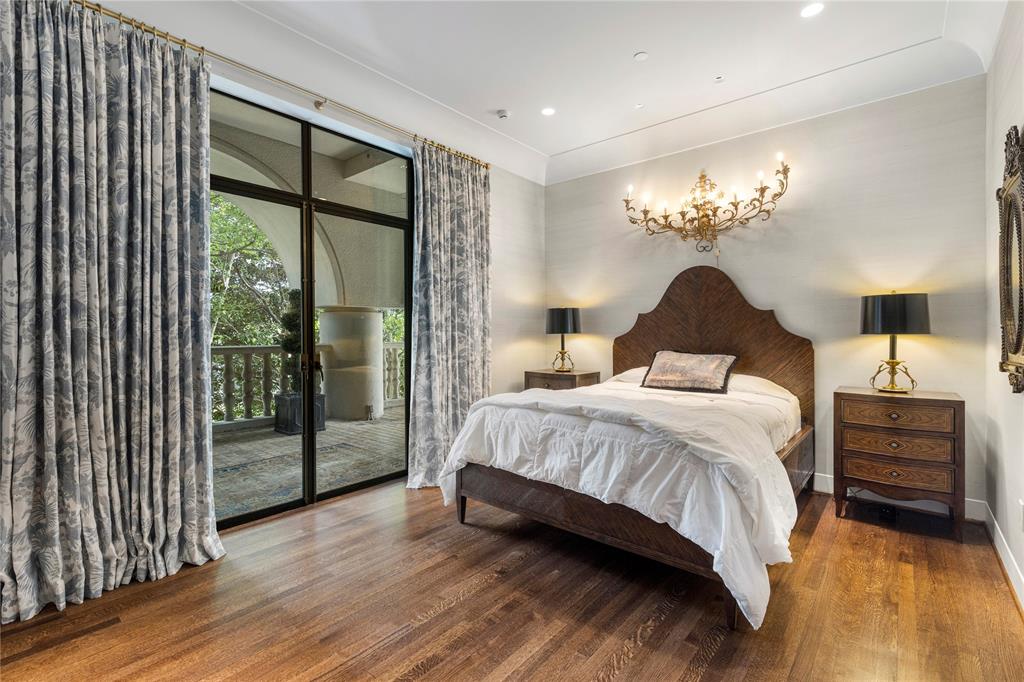 Mansion Residence - Residential