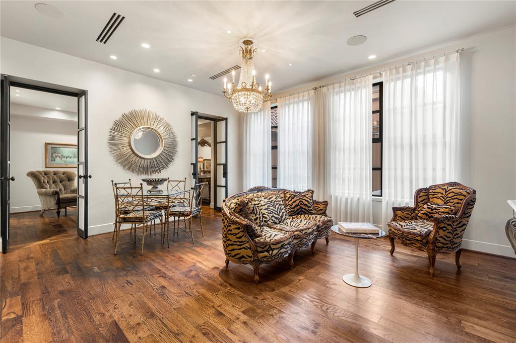 Mansion Residence - Residential