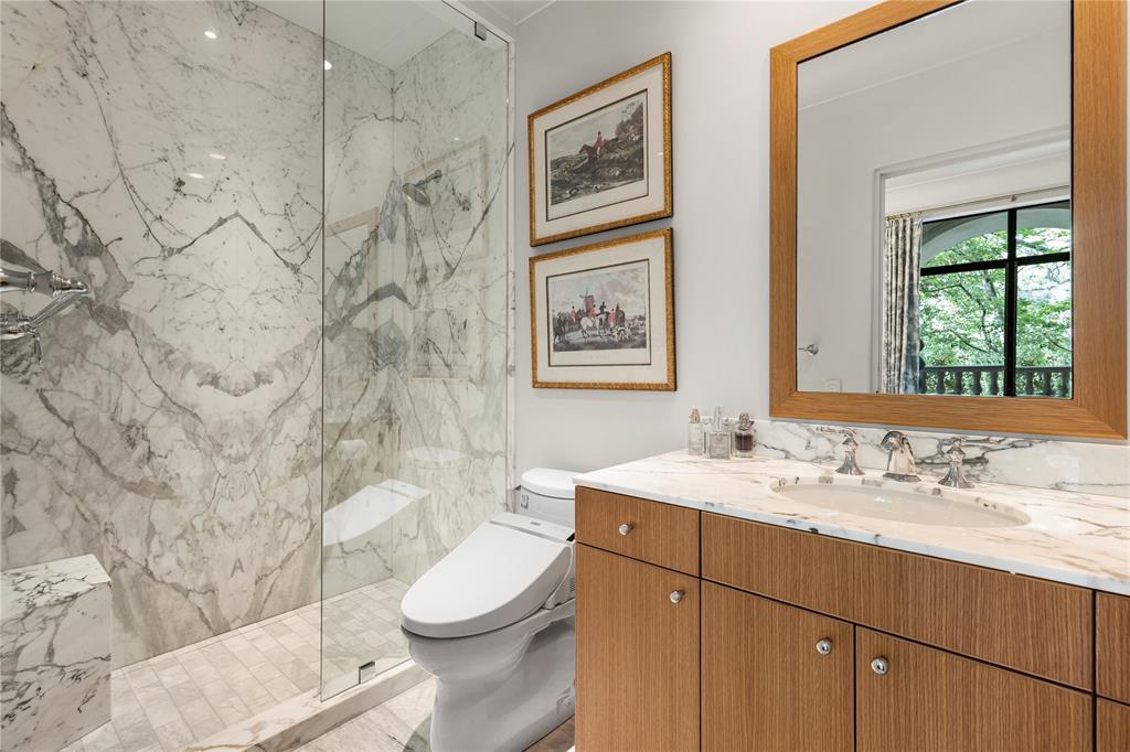 Mansion Residence - Residential