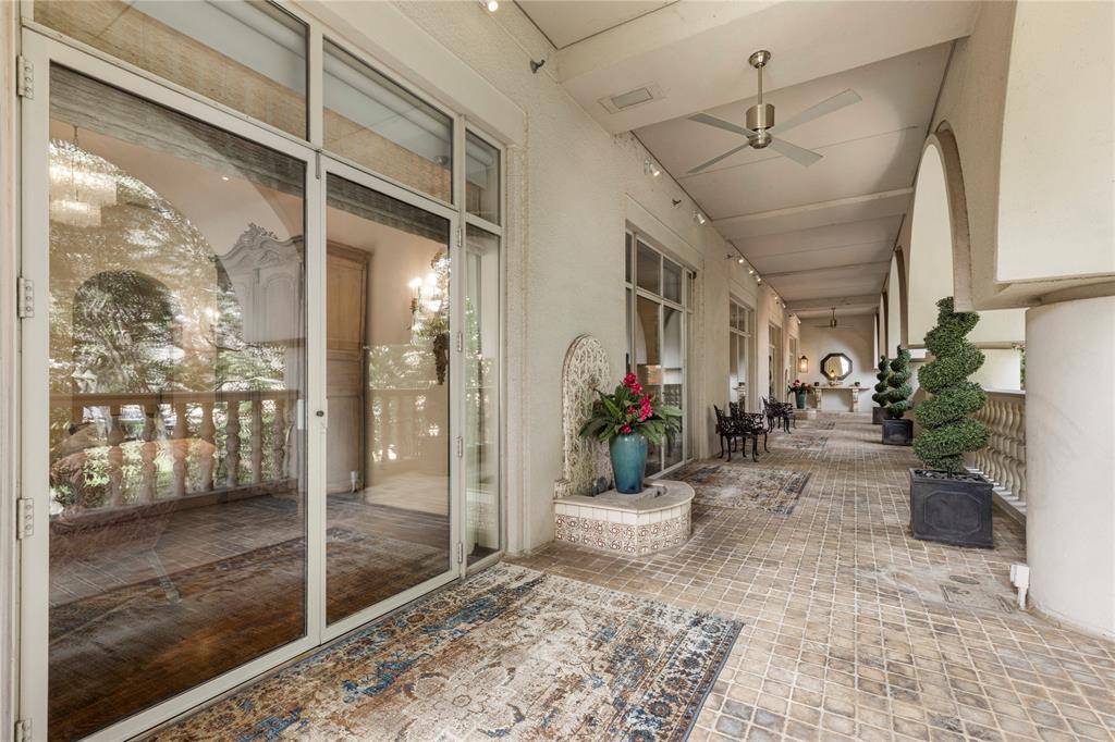 Mansion Residence - Residential