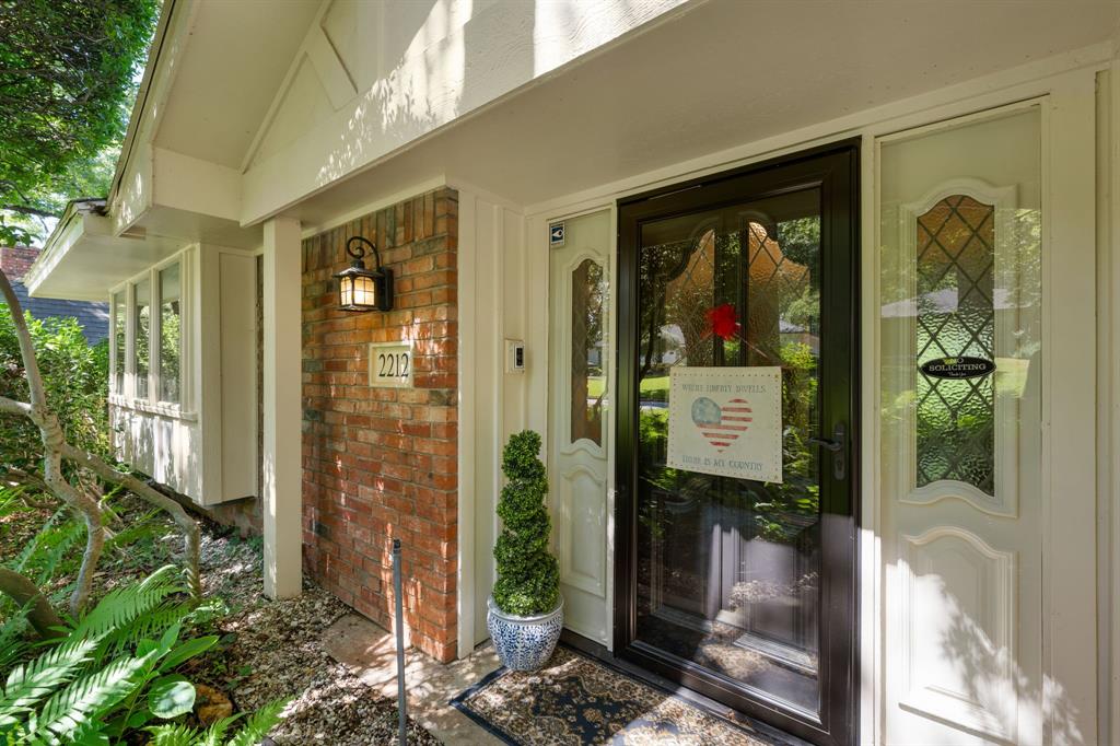 2212 Prestonwood Drive