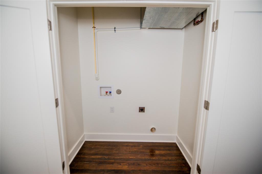 O T Ennis - Residential Lease