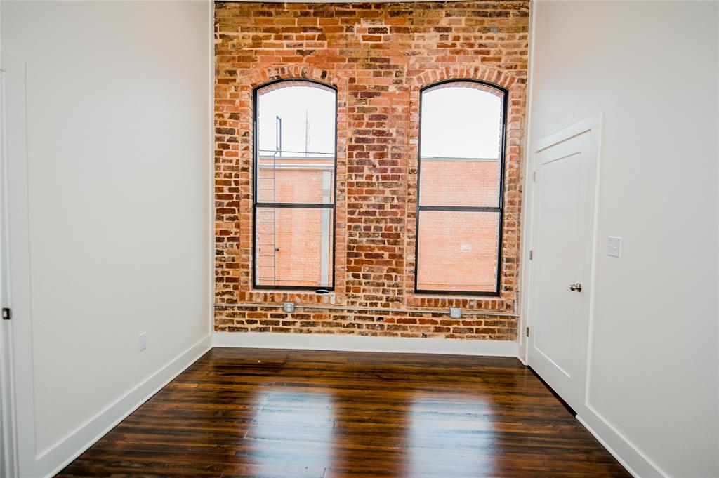 O T Ennis - Residential Lease