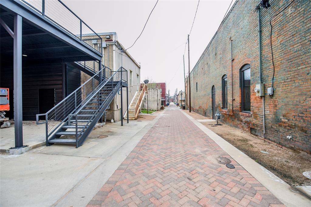 O T Ennis - Residential Lease