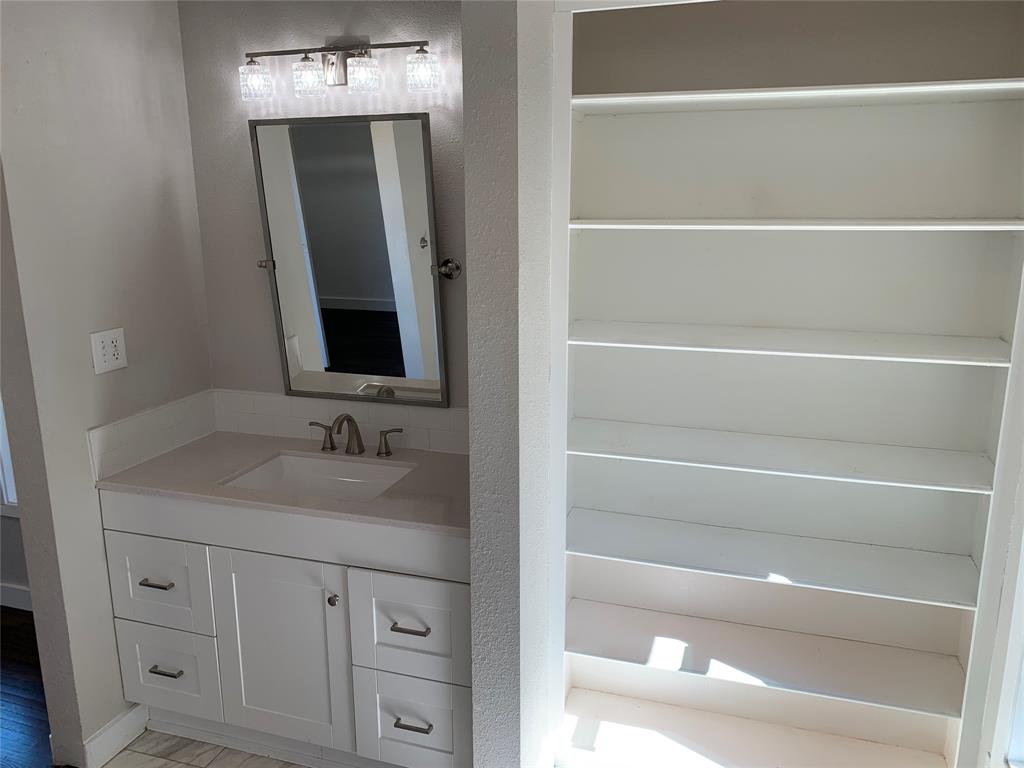 Pineoak Sub - Residential