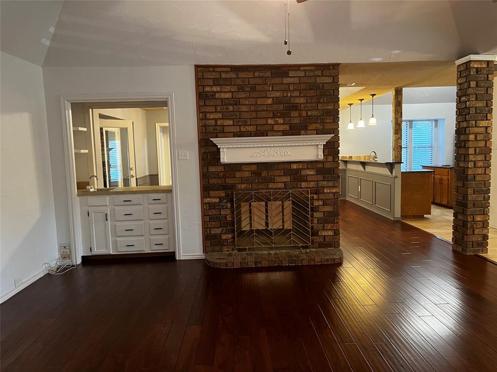 Mc Kamy Oaks Add - Residential Lease