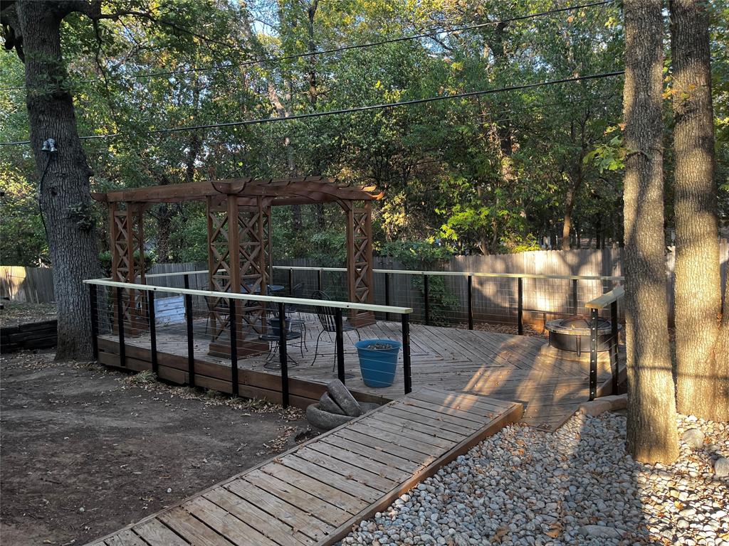 Mc Kamy Oaks Add - Residential Lease