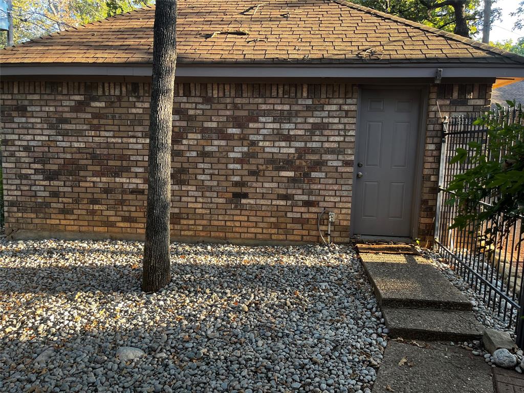 Mc Kamy Oaks Add - Residential Lease