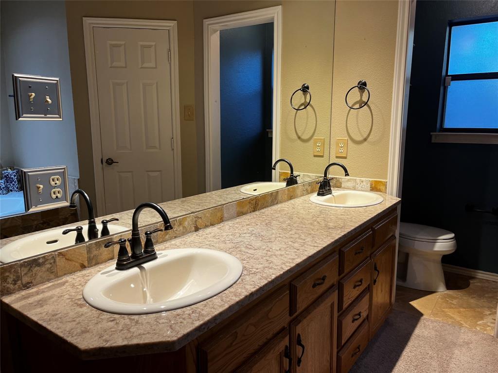 Mc Kamy Oaks Add - Residential Lease