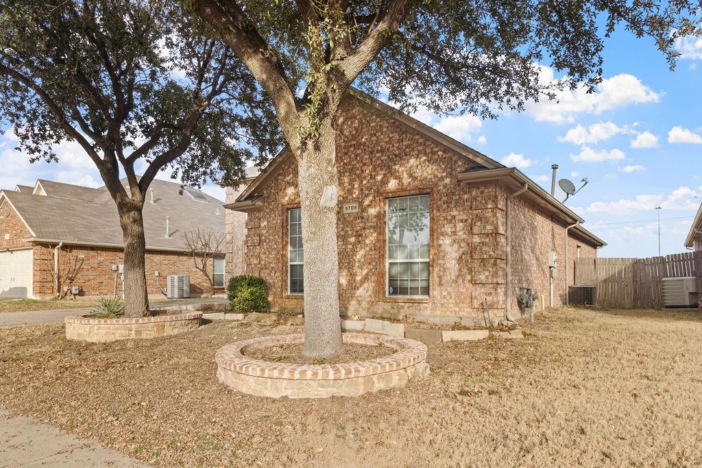 5708 Table Rock Drive