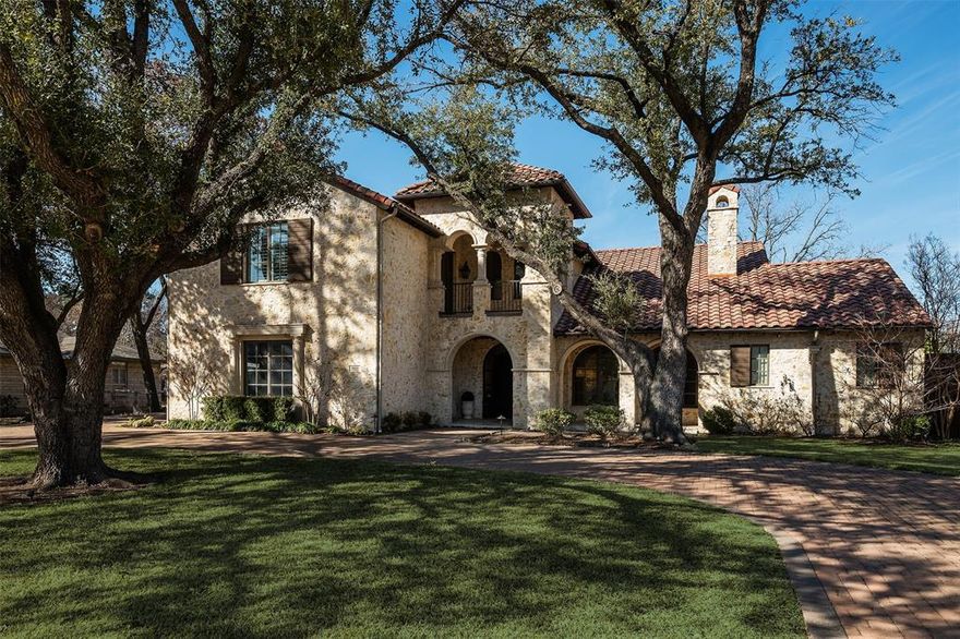 Located in one of the area’s most exclusive neighborhoods, the luxurious 5 bedroom, 5.5-bath, two-story house is a rare find in such an active market. The entryway opens impressively into a front living space on wood floors under vaulted ceilings with large windows. The first-floor master includes an oversized closet. An open concept kitchen with stainless appliances around an island leads to a living area and a lovely dining room perfect for entertaining. There is a game room, a theater, multiple bedrooms, and a terrace. The home office is spacious, and another bedroom could easily convert to a gym. The backyard is immense with artificial grass, a large, covered porch, a resort pool, and a putting green.