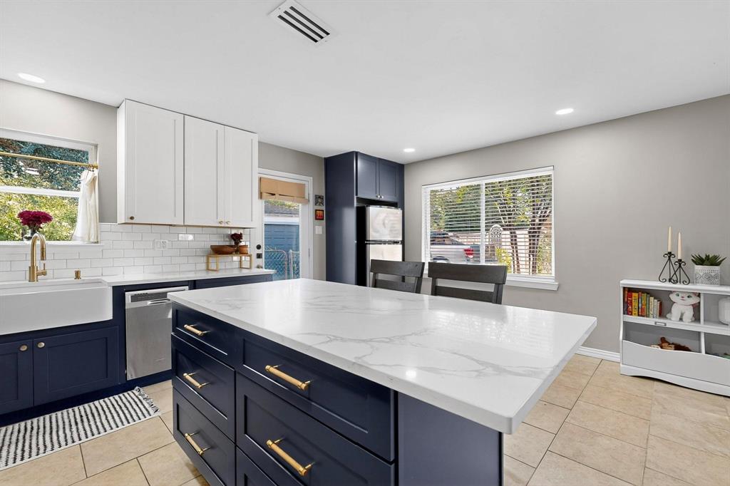 Casa Linda Lawn Add - Residential Lease