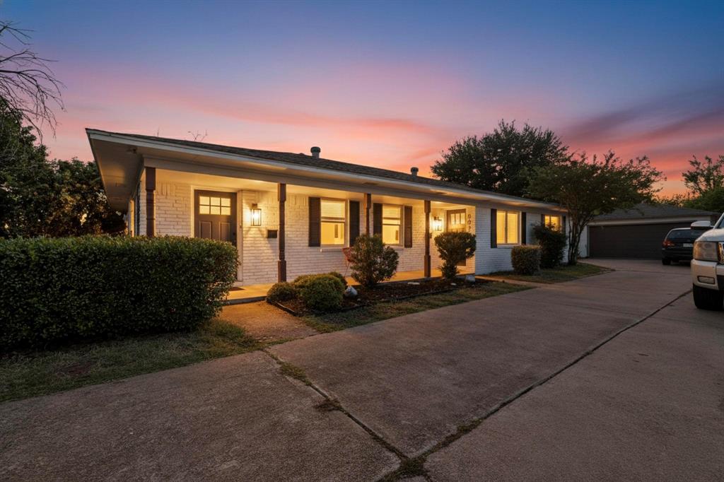 Casa Linda Lawn Add - Residential Lease