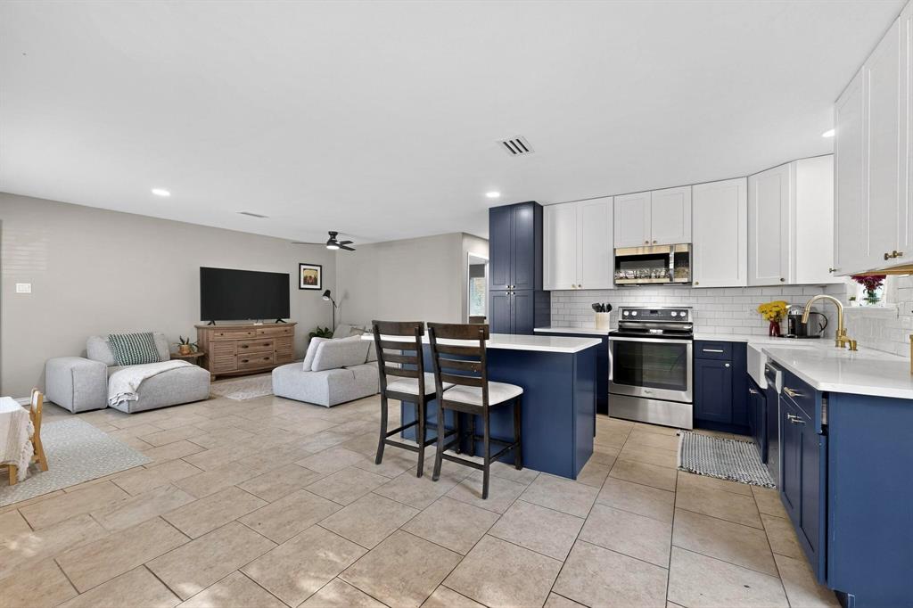 Casa Linda Lawn Add - Residential Lease