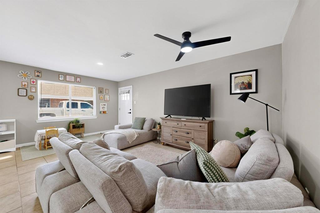 Casa Linda Lawn Add - Residential Lease