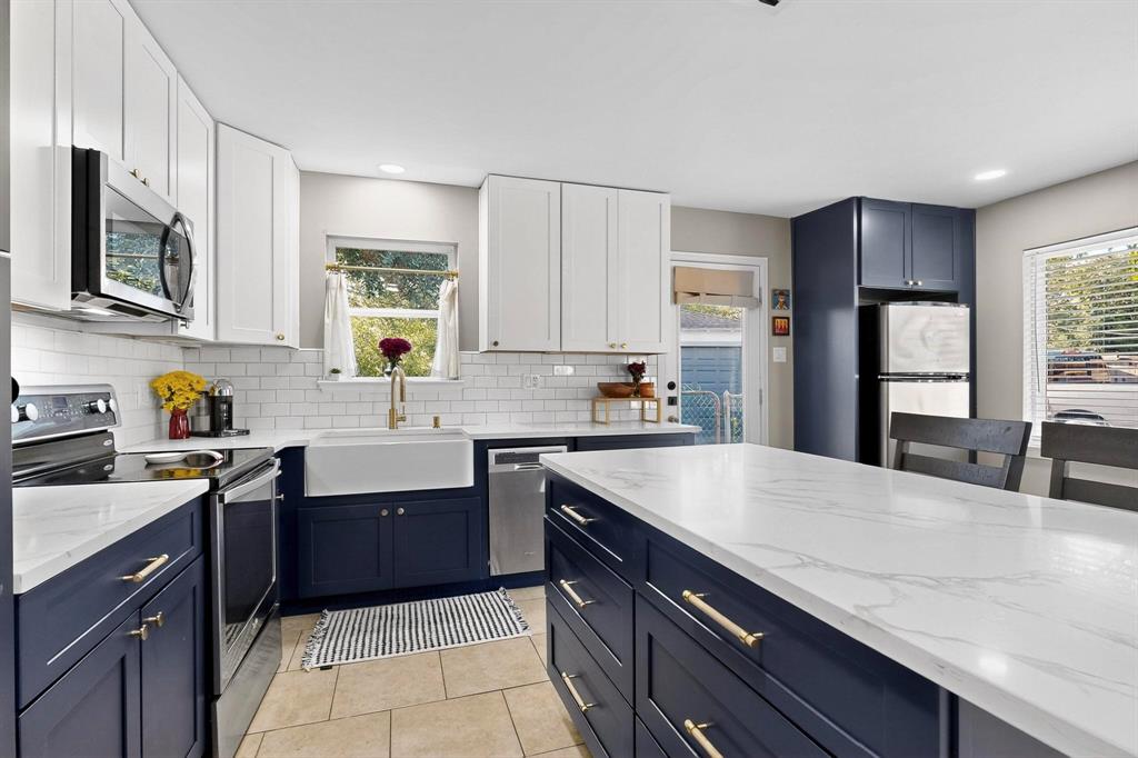 Casa Linda Lawn Add - Residential Lease