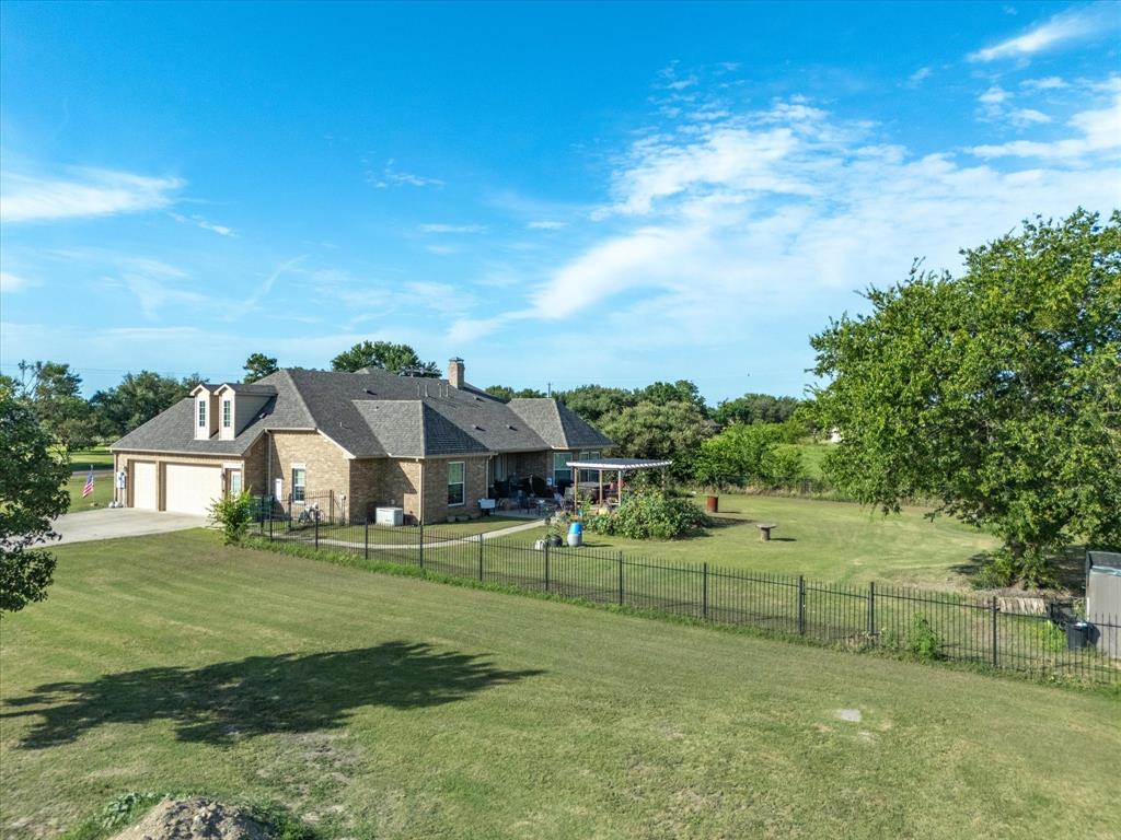 8926 County Road 156