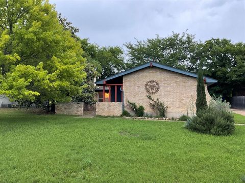 707 Live Oak Court Red Oak TX 75154