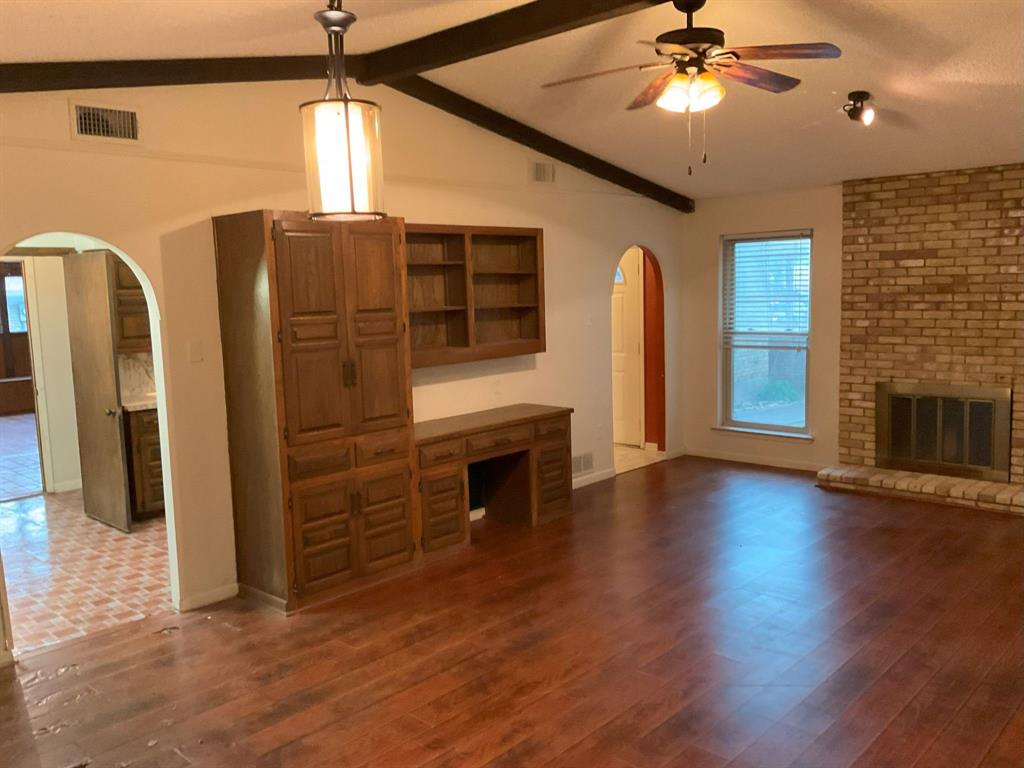 707 Live Oak Court