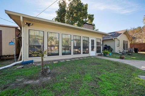 A home in Corsicana