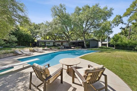 8441 San Benito Way Dallas TX 75218