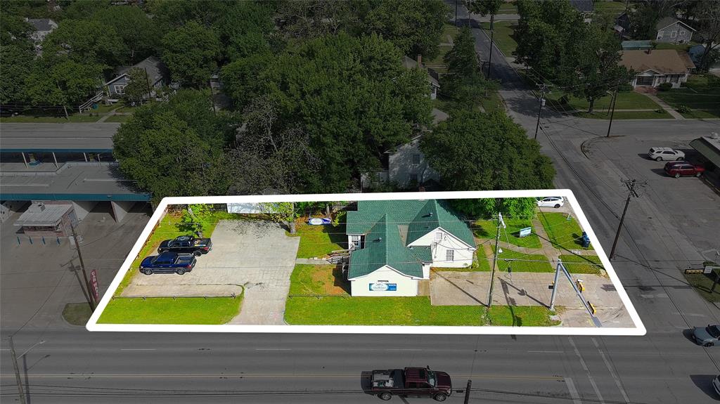 Corsicana - Commercial Sale