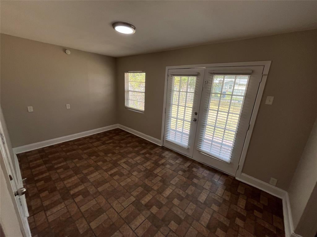 317 E Ridgewood Drive