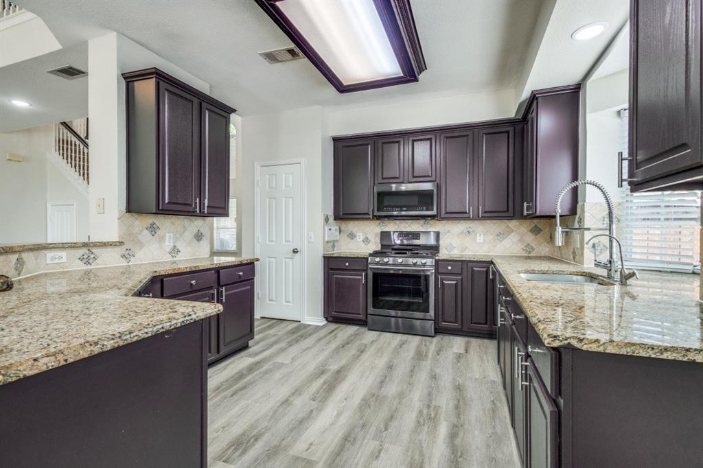 2828 Bluffview Drive