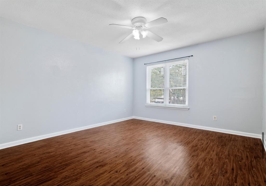 Oakhollow Condo - Residential