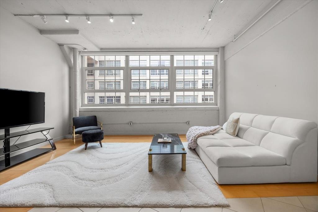 One Montgomery Plaza Residence Condo - Residential