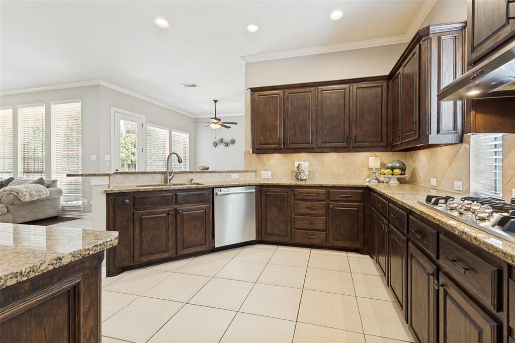 1227 Comanche Drive