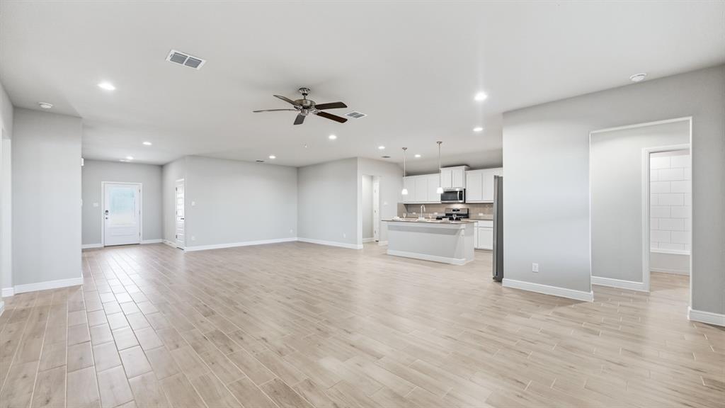 1450 CANTERBURY Trail