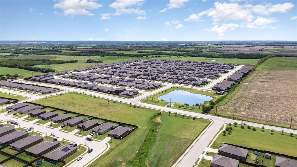 Magnolia Ph 10 - Residential