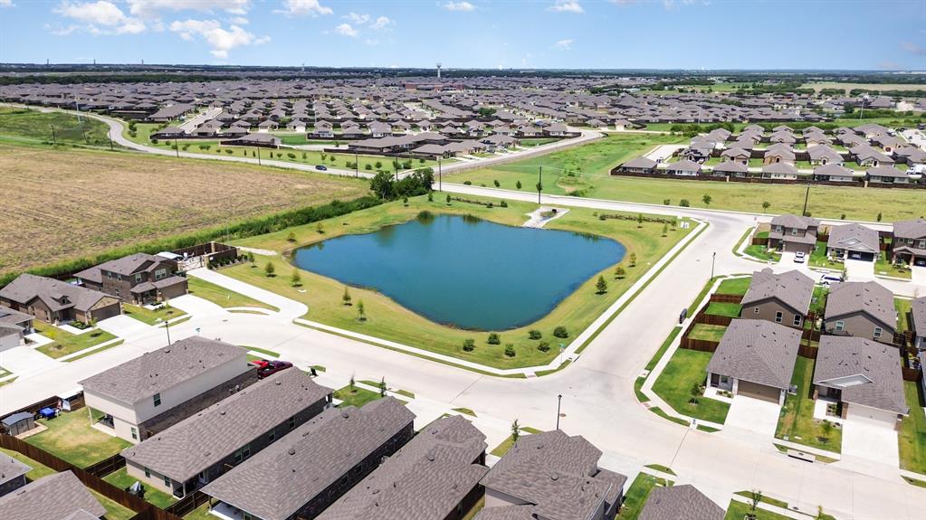 Magnolia Ph 10 - Residential