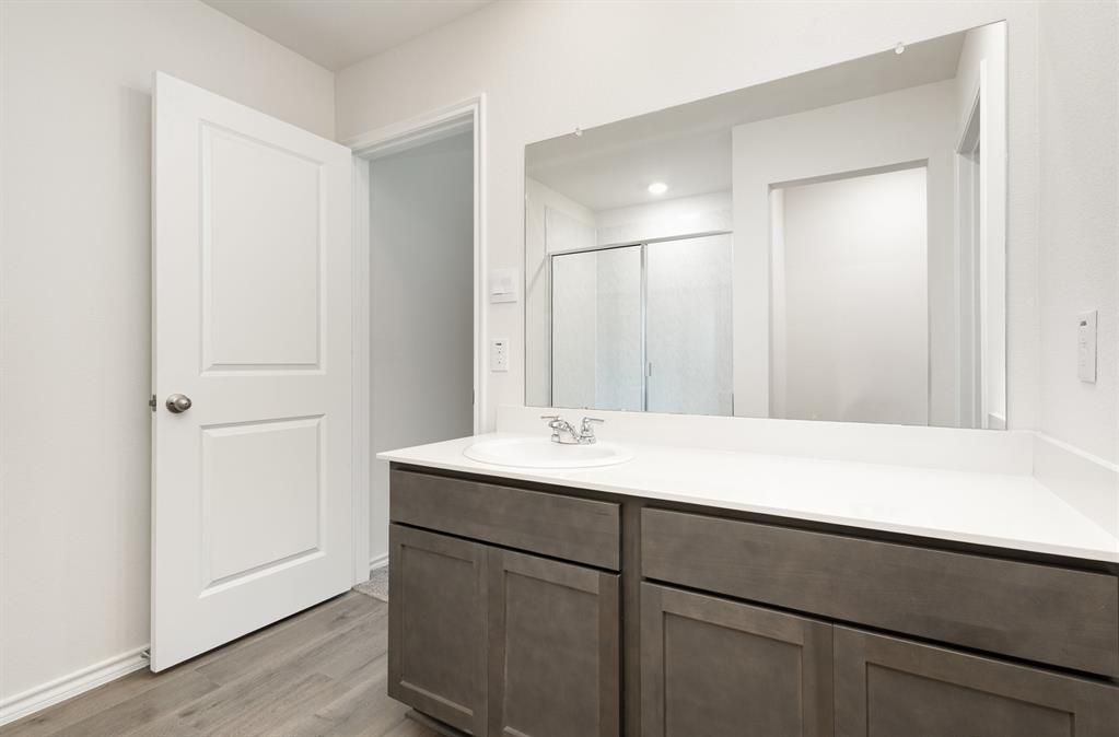 Magnolia Ph 10 - Residential